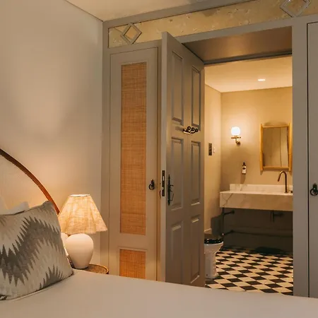 Bonjardim 560 Hotel 5*