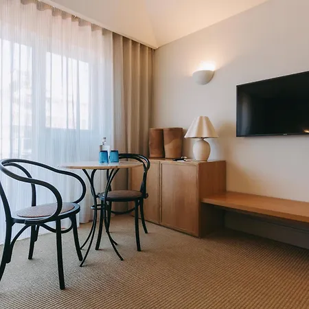 Bonjardim 560 Hotel 5*