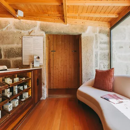 Hotel Bonjardim 560